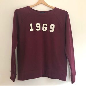 GAP . 1969 Old School Crewneck Sweatshirt